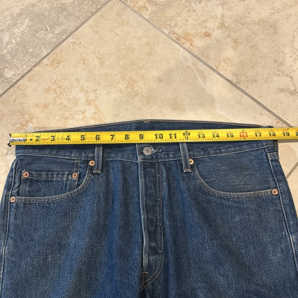Vintage Levis 501XX Jeans Mens 36x38 Blue Denim Straight Button Fly (Fits 36x36) - Picture 5 of 10